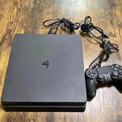 PS4 Good Condition Controller GTA 5 Cords Etc 