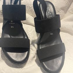 NWOT Italian Shoemakers Size 9.5 Black Platform Wedge Sandal