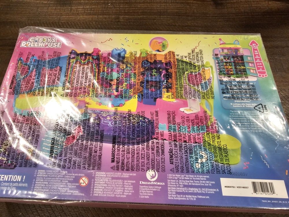 Brand New Gabby's Dollhouse Party Room Playset *still in packaging, unopened*