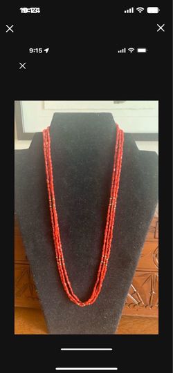 Red coral necklace