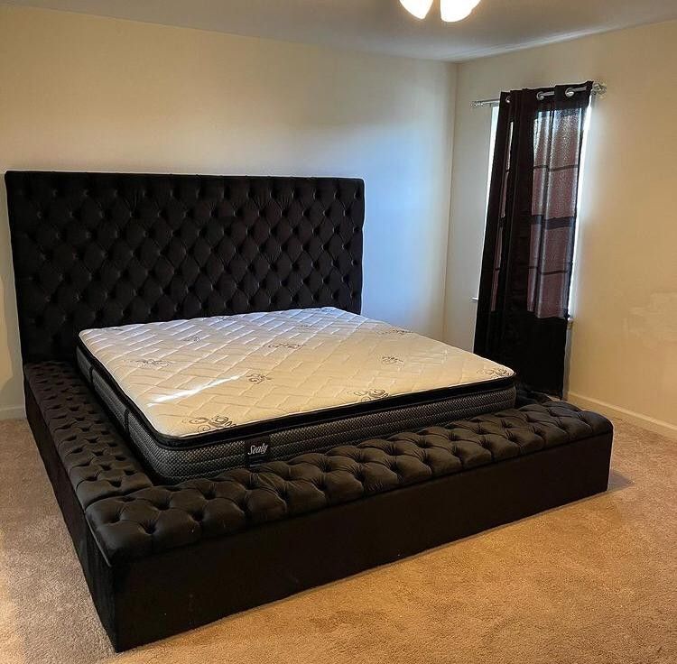 New/ Black Velvet Queen Storage Platform Bed Frame Cama// Mattress Sold Separately/ King Size Available/Financing Options