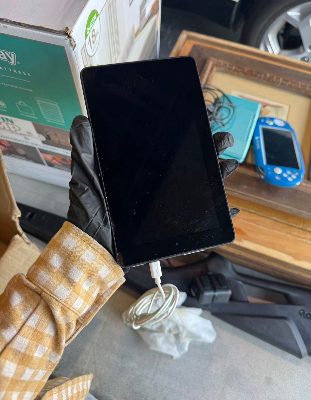 Amazon Kindle Fire HD 7" SV98LN 5th Generation 8GB Tablet Tested & Working