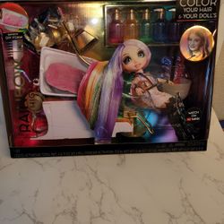 Rainbow High Salon Playset with Rainbow of DIY Washable Hair Color for Dolls