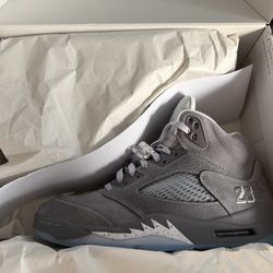 Jordan Retro 5 Wolf Grey Size 10.5