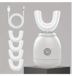 U-SHAPED-TOOTHBRUSH-FOR-CHILDREN 