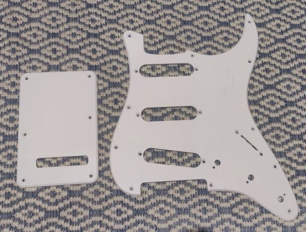 Strat Pickguard 