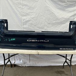 2020 GMC Sierra Tail Gate Shell