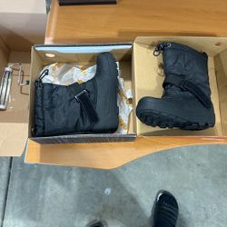 Kid’s Snow Boots Size 13