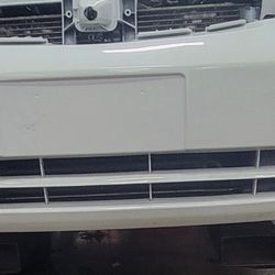 2005 Ford Focus Front Bumper Cover  