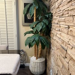 Fake tree plant