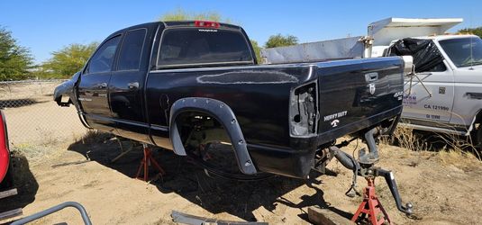 Parts Truck 2005 Dodge 2500