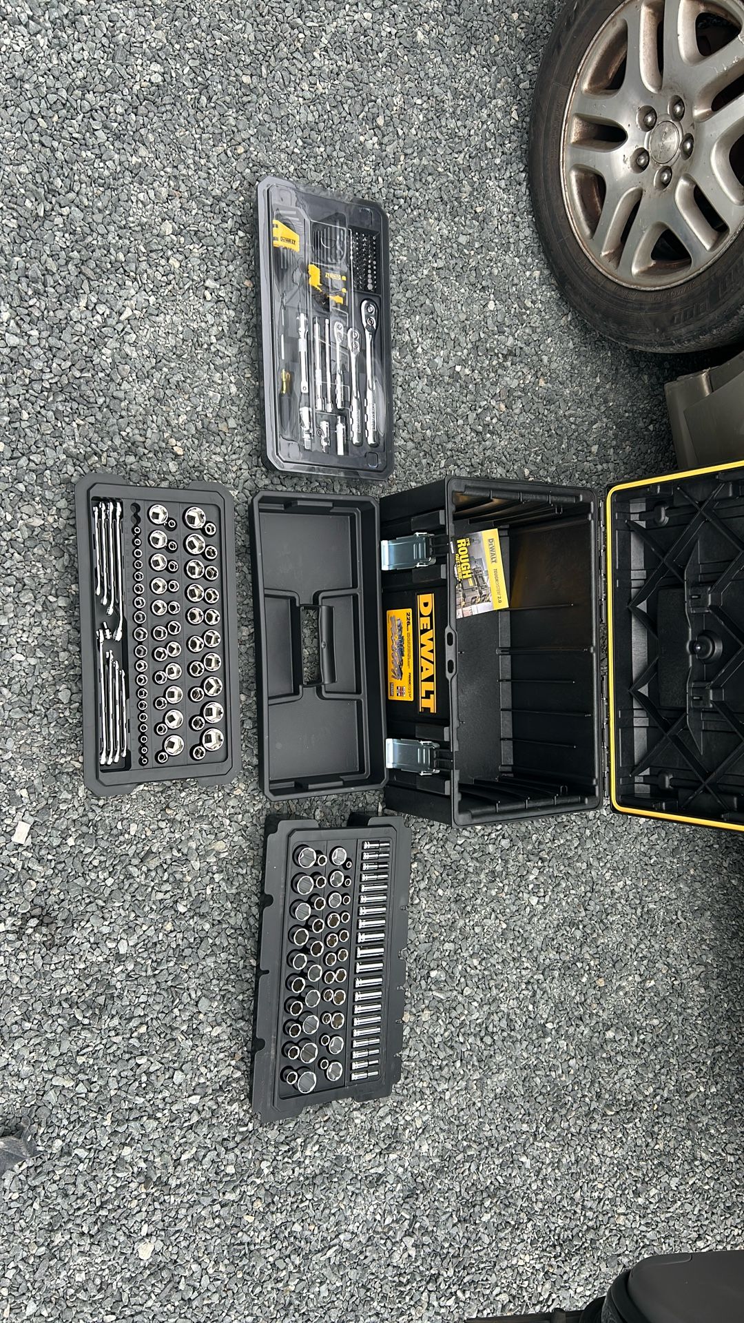 DeWALT 226 Pc/p Mechanics Tool Set