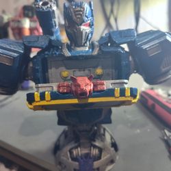 Bust Statue Of Soundwave Transformers Decepticons 