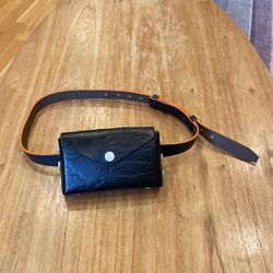 Black leather cocktail purse for Sale in Louisville, TN - OfferUp