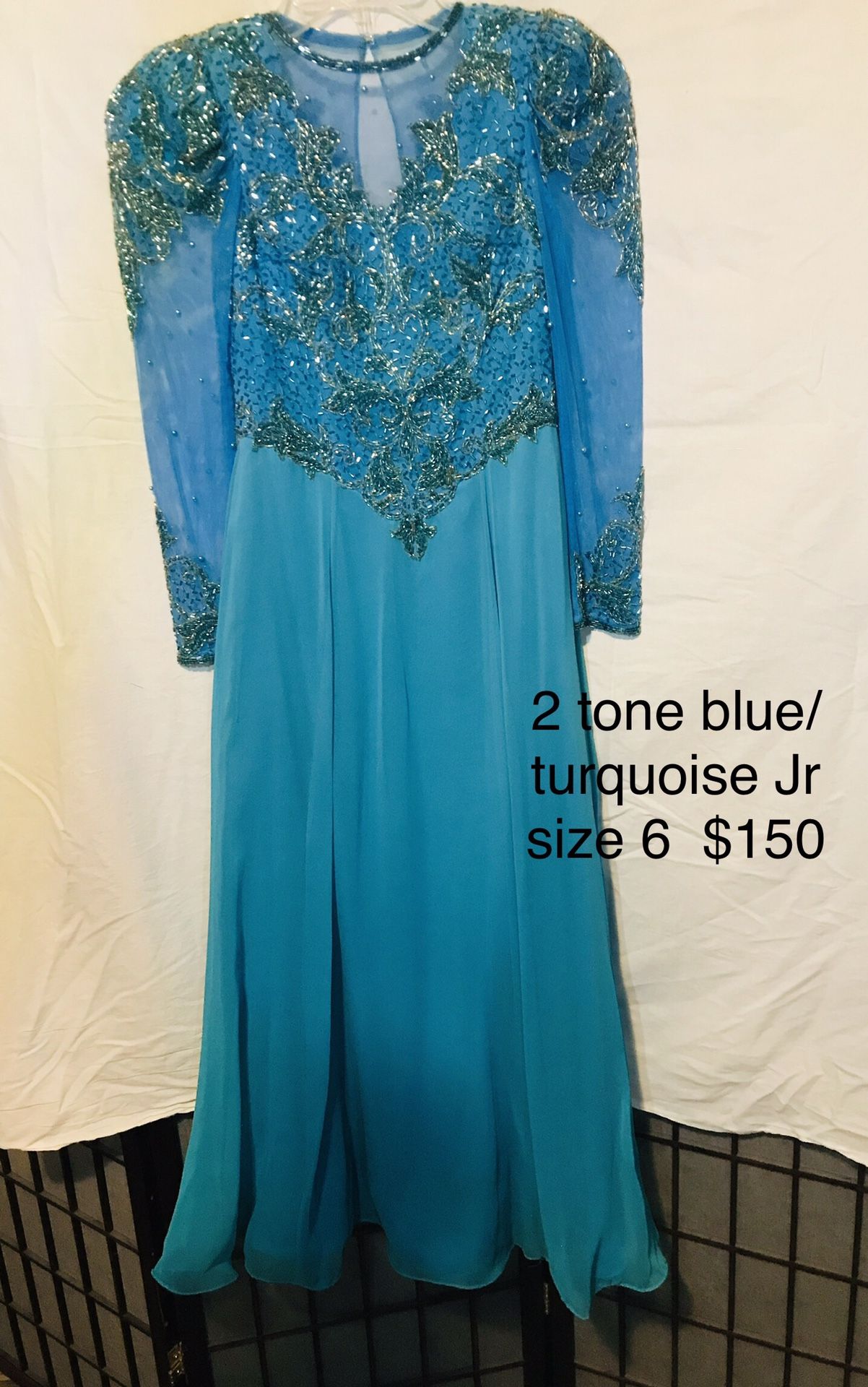 Like New Jr Size 6 Girls Pageant Dress! Turquoise/blue Beautiful Dress