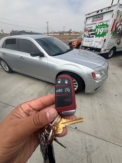 Llaves de autos / car keys and remotes