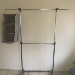 Clothes Hangar 