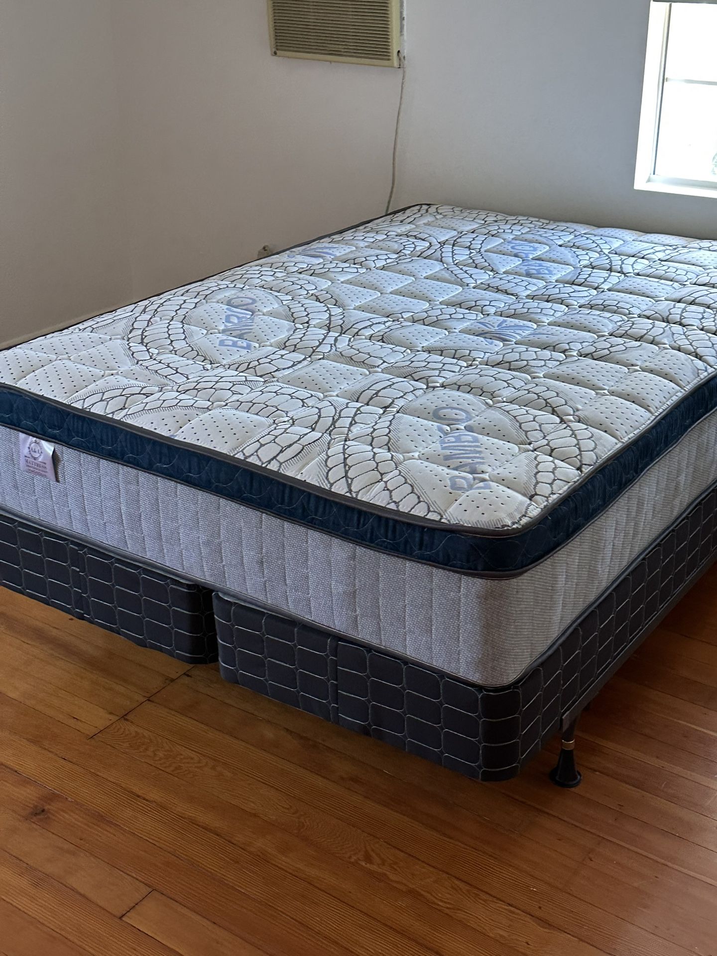 Queen Size Mattress Pillow Top 12” Thick. All Sizes Available. Delivery Available