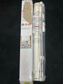 110" Inch Extra Wide Retractable Baby / Pet Gate for Large Openings WHITE Indoor