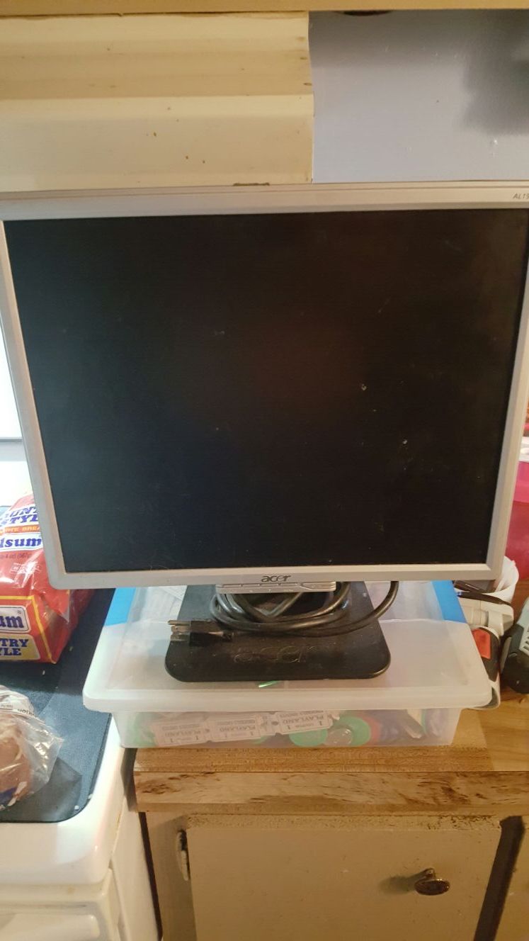 19 inch computer monitor