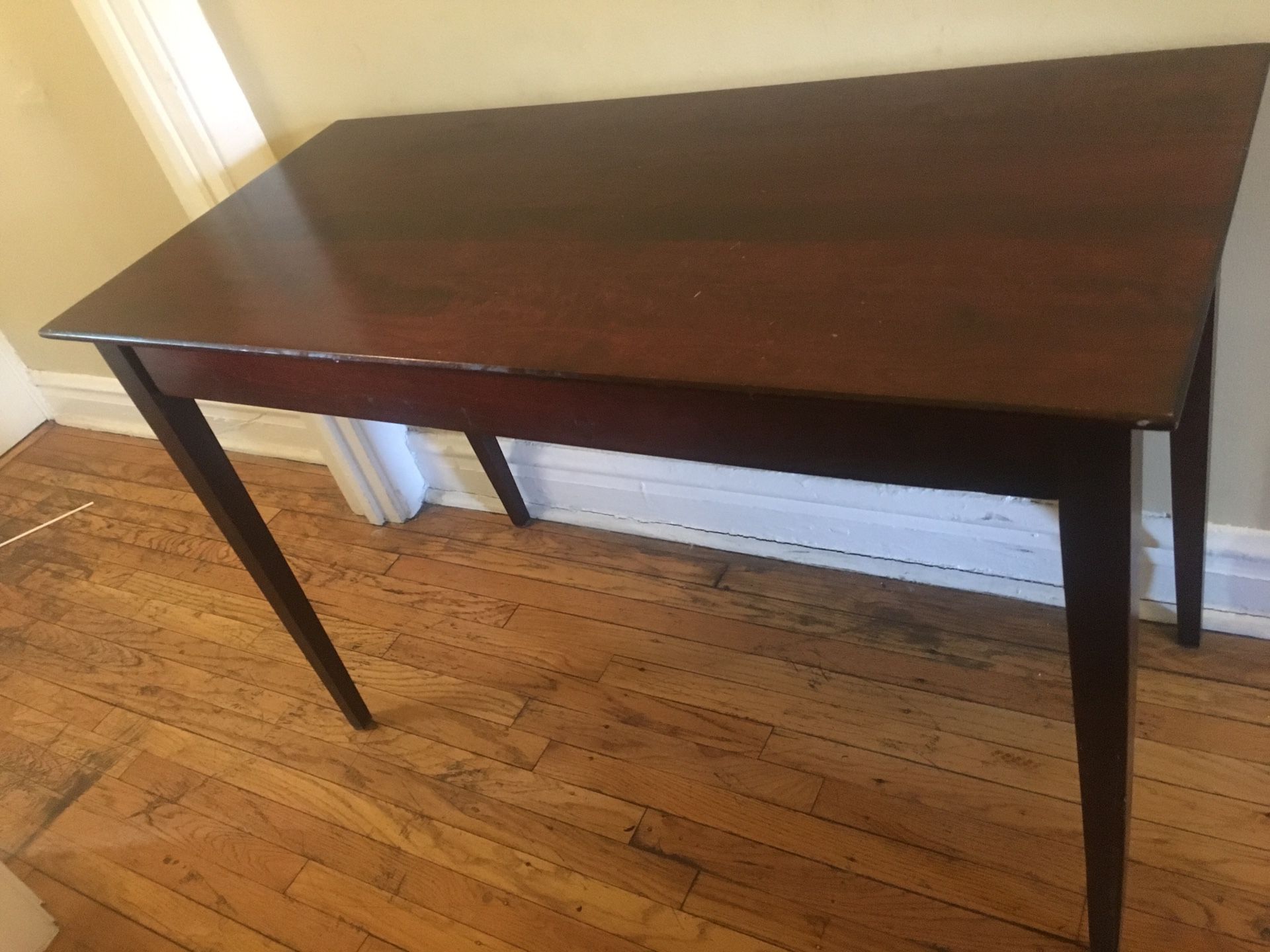 Table desk 47”L,30.5”H,22”W