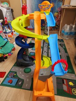 Hot wheel loop track