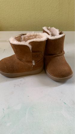 UGG boots size 2 toddlers