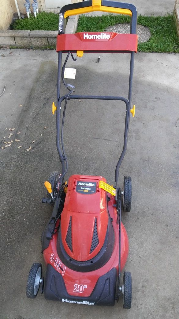 Homelite Cordless 24v 20" Lawn Mower for Sale in Corona, CA OfferUp