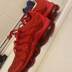 Nike Air Vapormax Red