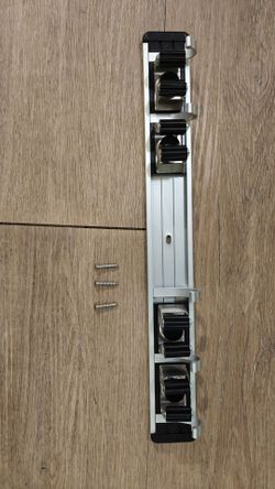 Wall mount broom/mop holder