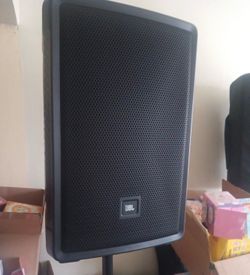 JBL speakers & Sub bundle!