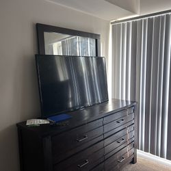 6 Drawer Dresser With Mirror 