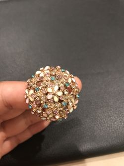 Fashion ring