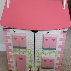 Premium Quality Wooden Doll House.