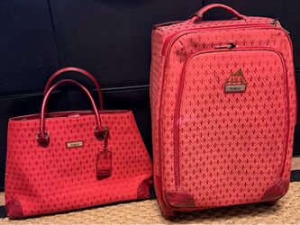 Red luggage set