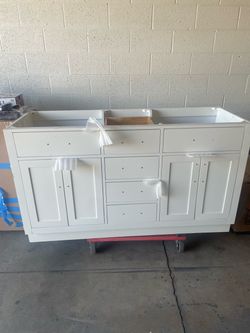 ARIEL Hepburn 60 in. Double Sink Freestanding Bathroom Vanity in White with Carrara White Quartz Top