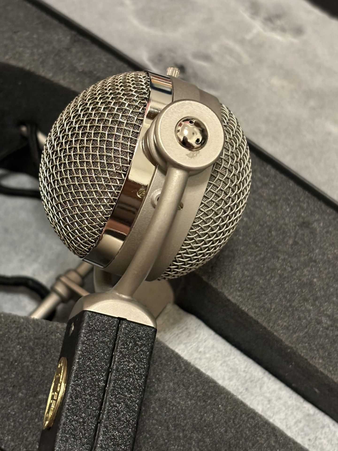 Blue Dragonfly Vintage microphone made in Latvia - www.ice4pros.com.br
