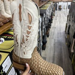 mens western boots 