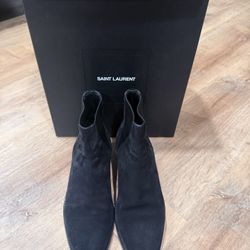 Saint Laurent Ysl Chelsea Boots Size 42.5 (9.5)