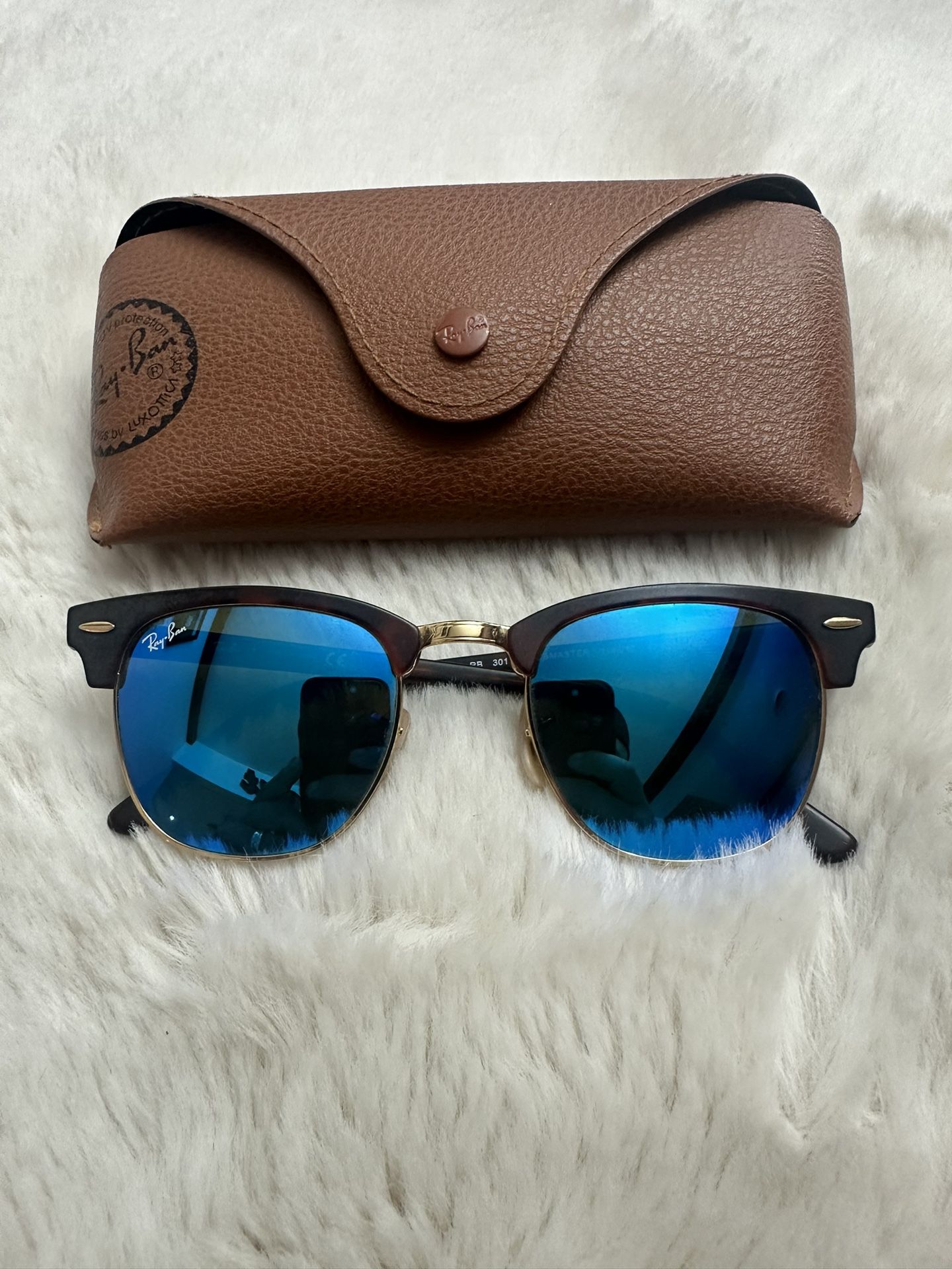 Ray Bans RB 3016 Clubmaster 