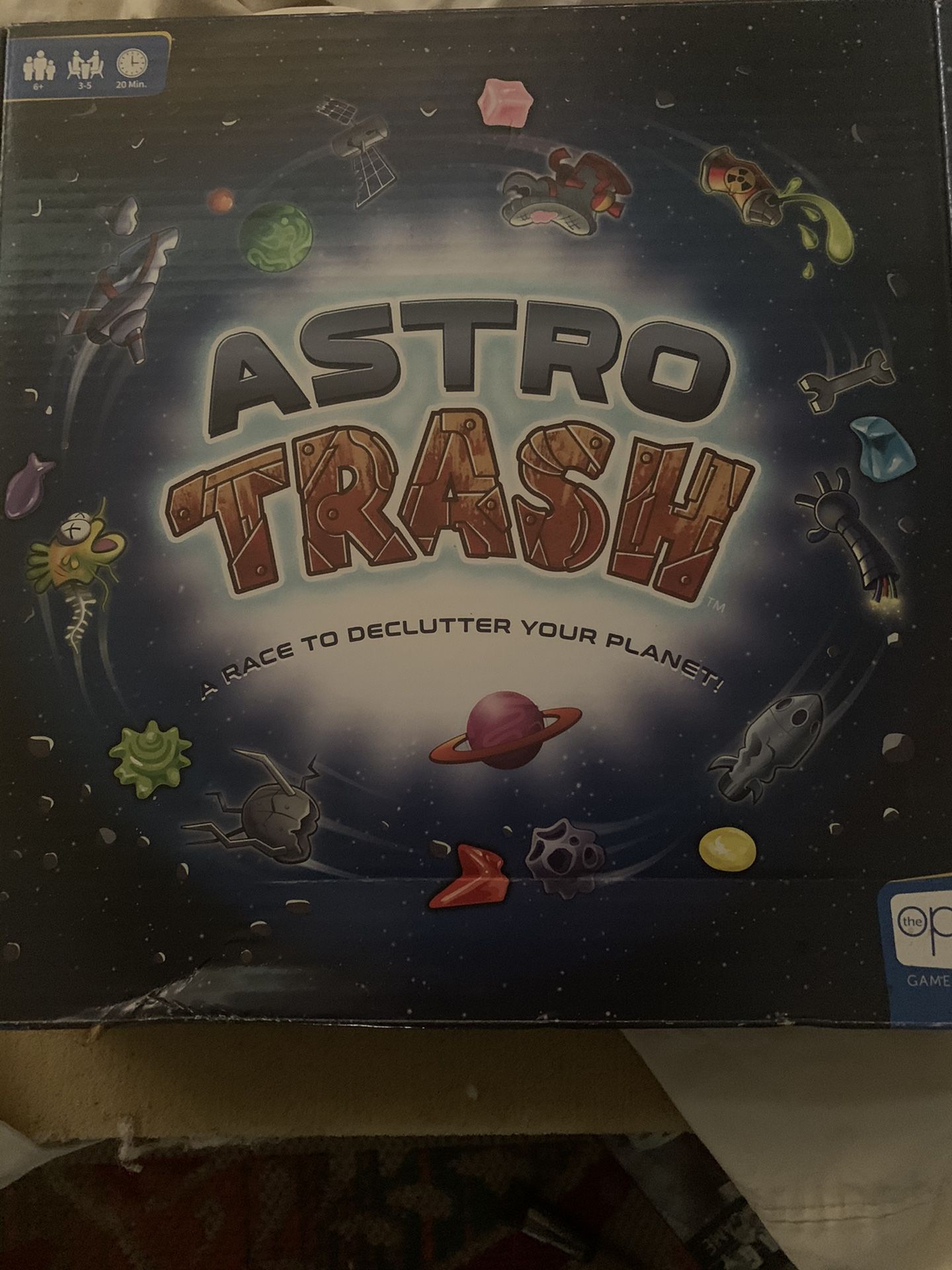 Astro trash fun game