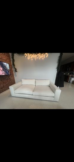 Crate & Barrel Oceanside Oceanside Deep-Seat Sofa Ivory