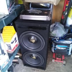 2 12" Rockville K9 Subs//3k Rockville Amp(300$$