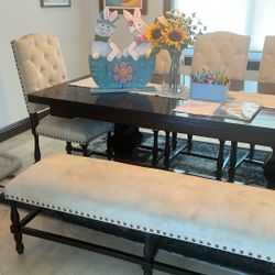 Z Gallerie Montero dining Table Seats 8 