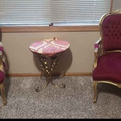 Elegant antique set with the royal look