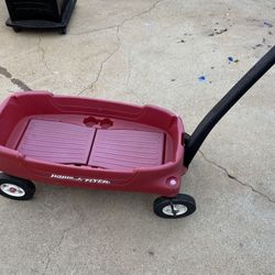 Radio Flyer Red Wagon