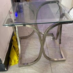 glass table 
