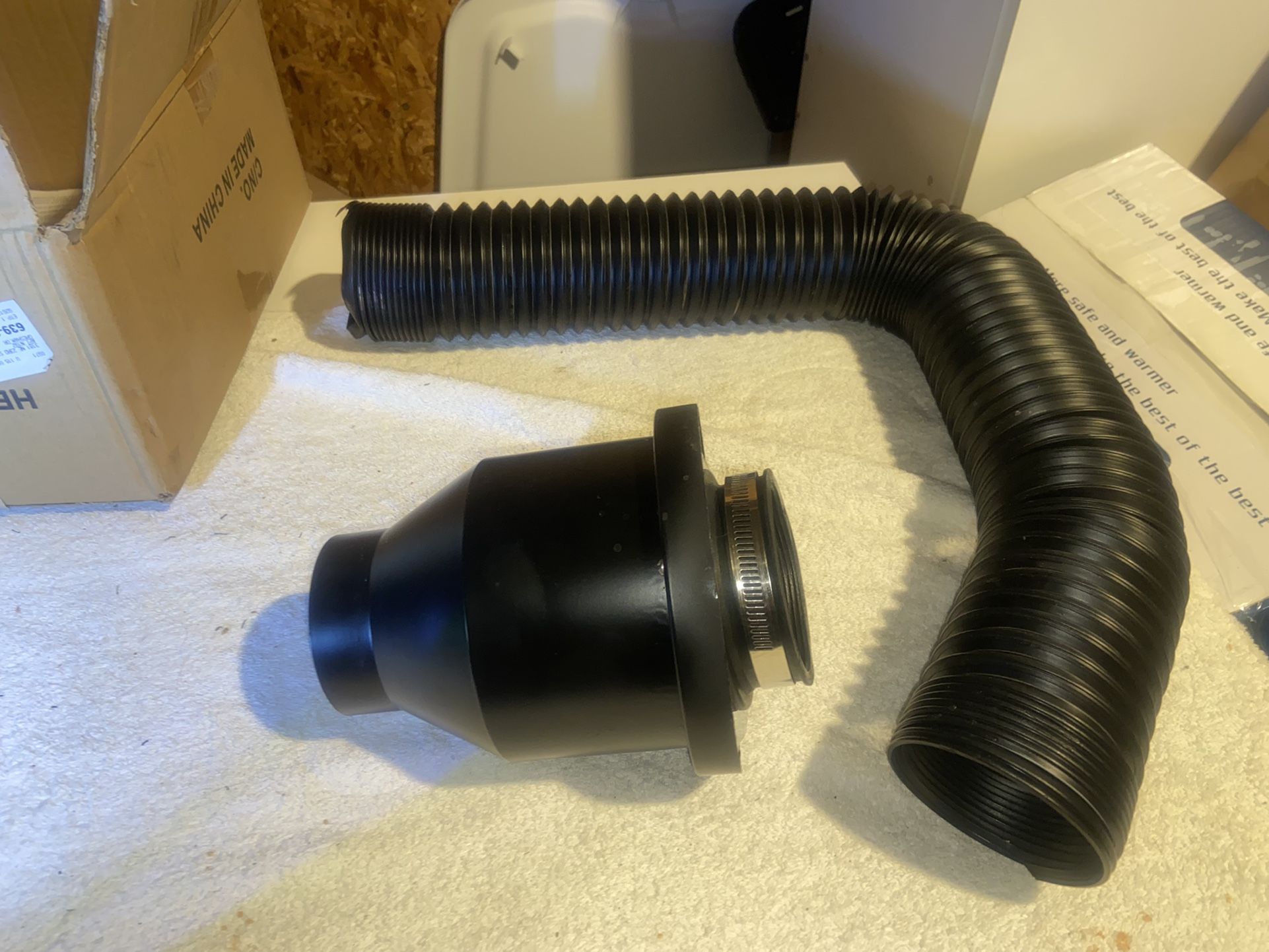 UNIVERSAL  COLD AIR INTAKE 