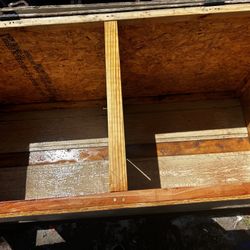 Two Dog, Dog Kennile 