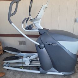 Elliptical Trainer Machine